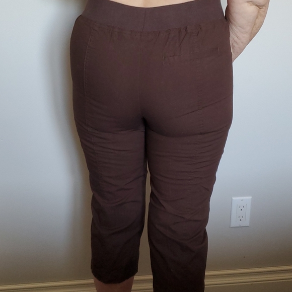Capri pants - Picture 2 of 3